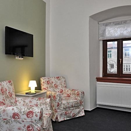 Pension Pod Vezi Kolín Kültér fotó