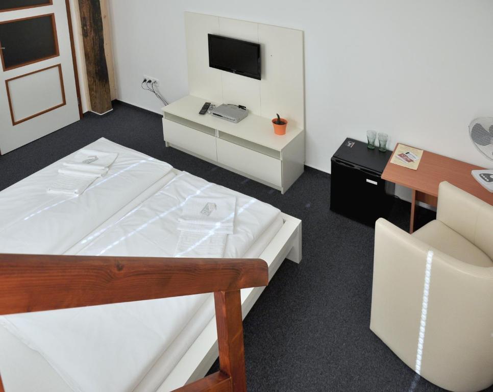 Pension Pod Vezi Kolín Szoba fotó