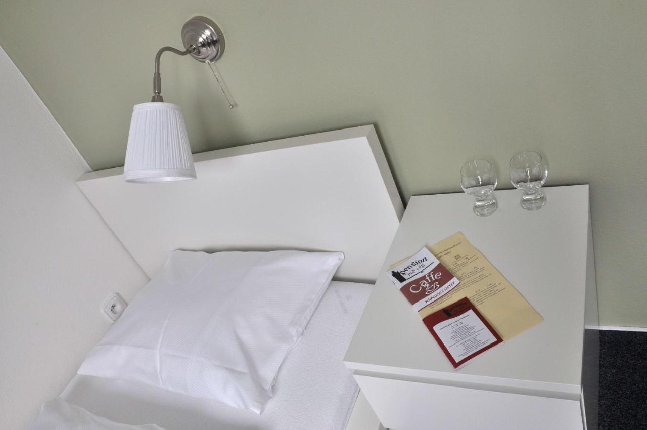 Pension Pod Vezi Kolín Szoba fotó
